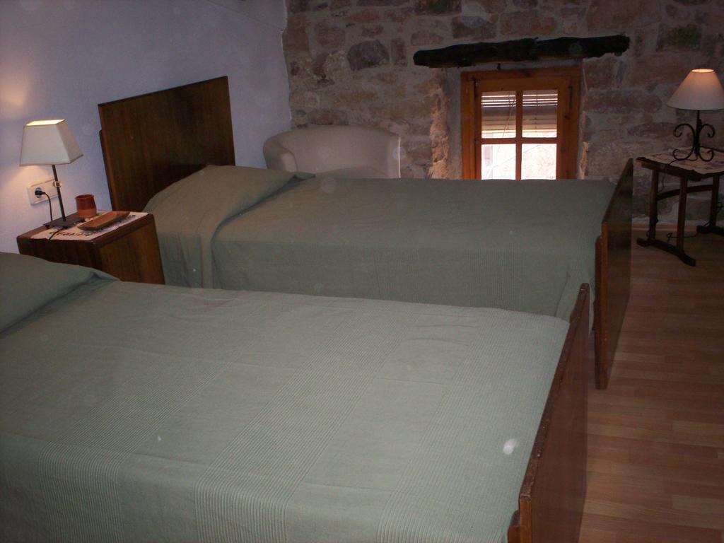Rural Horizons On La Ruta Del Cister Hotel Forés Kültér fotó
